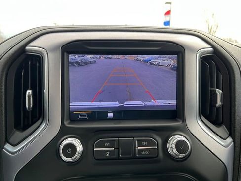 Used 2019 GMC Sierra 1500 SLE w/ SLE Value Package image 24