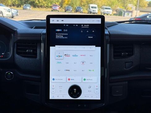 Certified 2022 Ford Expedition Limited image 11