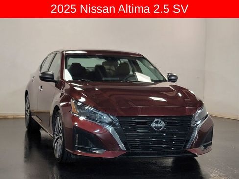 Certified 2025 Nissan Altima 2.5 SV image 2