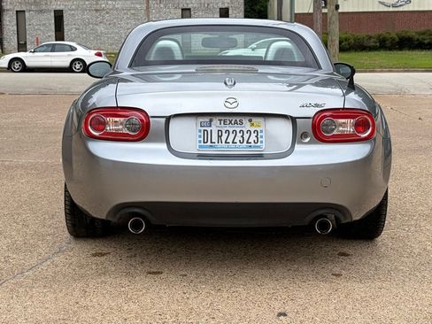 Used 2011 MAZDA MX-5 Miata Grand Touring w/ Premium Pkg RWD image 7