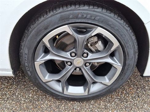 Used 2022 Chevrolet Malibu LT image 8