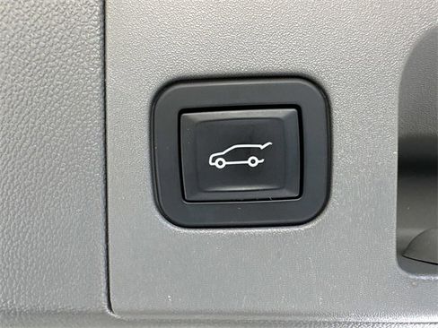 Used 2020 Cadillac XT5 Premium Luxury image 11