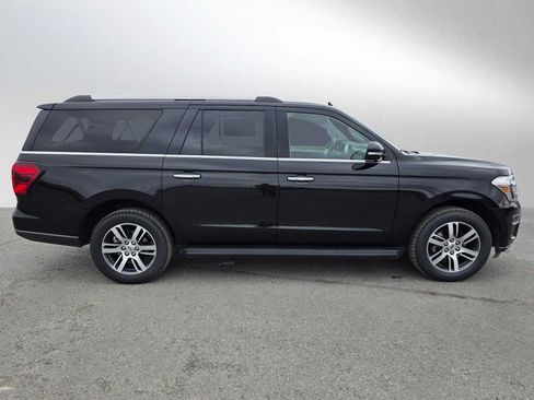 Used 2024 Ford Expedition Max Limited RWD image 2