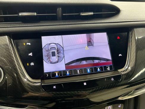 Used 2020 Cadillac XT6 Sport AWD/4WD image 16