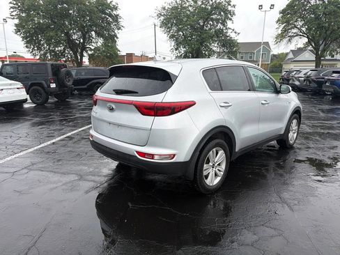 Used 2018 Kia Sportage LX AWD/4WD image 6
