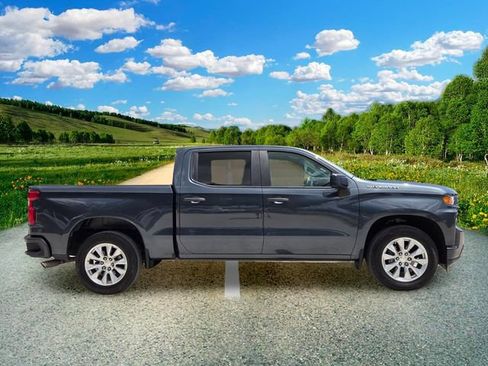 Used 2020 Chevrolet Silverado 1500 Custom w/ Custom Value Package RWD image 7