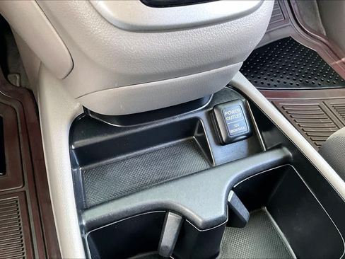 Used 2013 Honda CR-V LX image 32