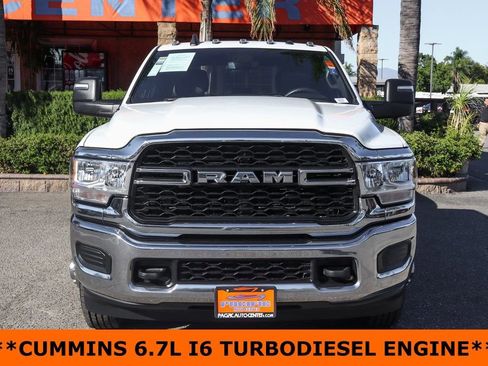 Used 2023 RAM 3500 Tradesman w/ Chrome Appearance Group AWD/4WD image 3