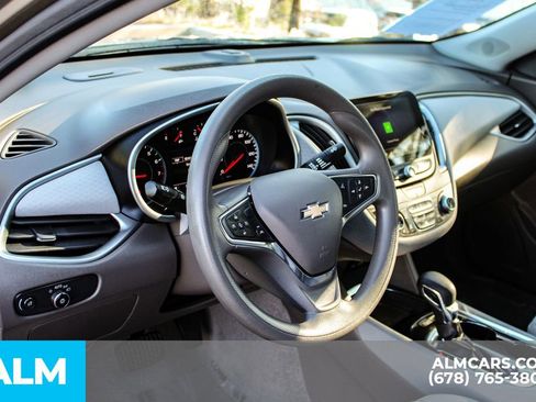 Used 2024 Chevrolet Malibu LT FWD image 32