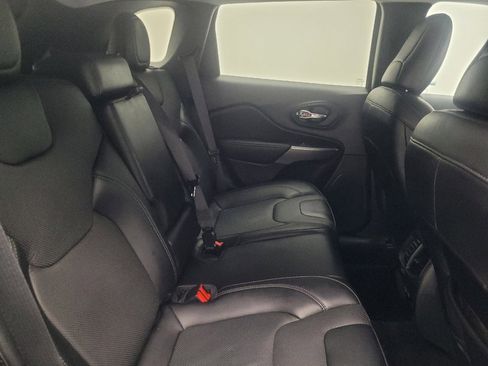 Used 2022 Jeep Cherokee Limited AWD/4WD image 19