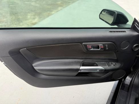 Used 2018 Ford Mustang EcoBoost Premium 2dr Fastback w/ Equipment Group 101A image 15