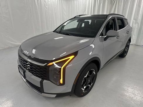 New 2026 Kia Sportage EX w/ EX Panoramic Sunroof Package image 7