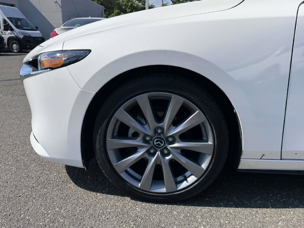 Used 2024 MAZDA MAZDA3 s FWD image 13