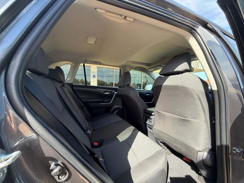 Used 2025 Toyota RAV4 XLE w/ Convenience Package image 19