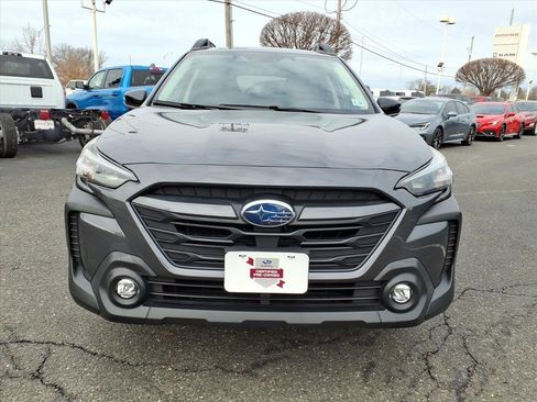 Certified 2025 Subaru Outback Premium image 2