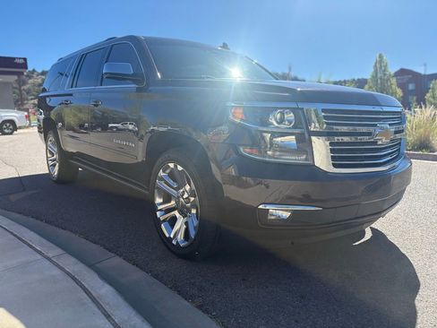 Used 2020 Chevrolet Suburban Premier w/ Premier Plus Edition image 10