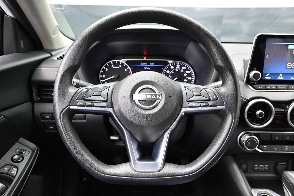 Used 2024 Nissan Sentra SV FWD image 23