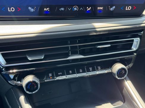 New 2026 Chevrolet Traverse LT w/ Enhanced Driving Package FWD image 14