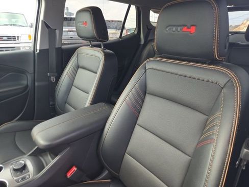 Used 2024 GMC Terrain AT4 w/ Infotainment Package II image 17