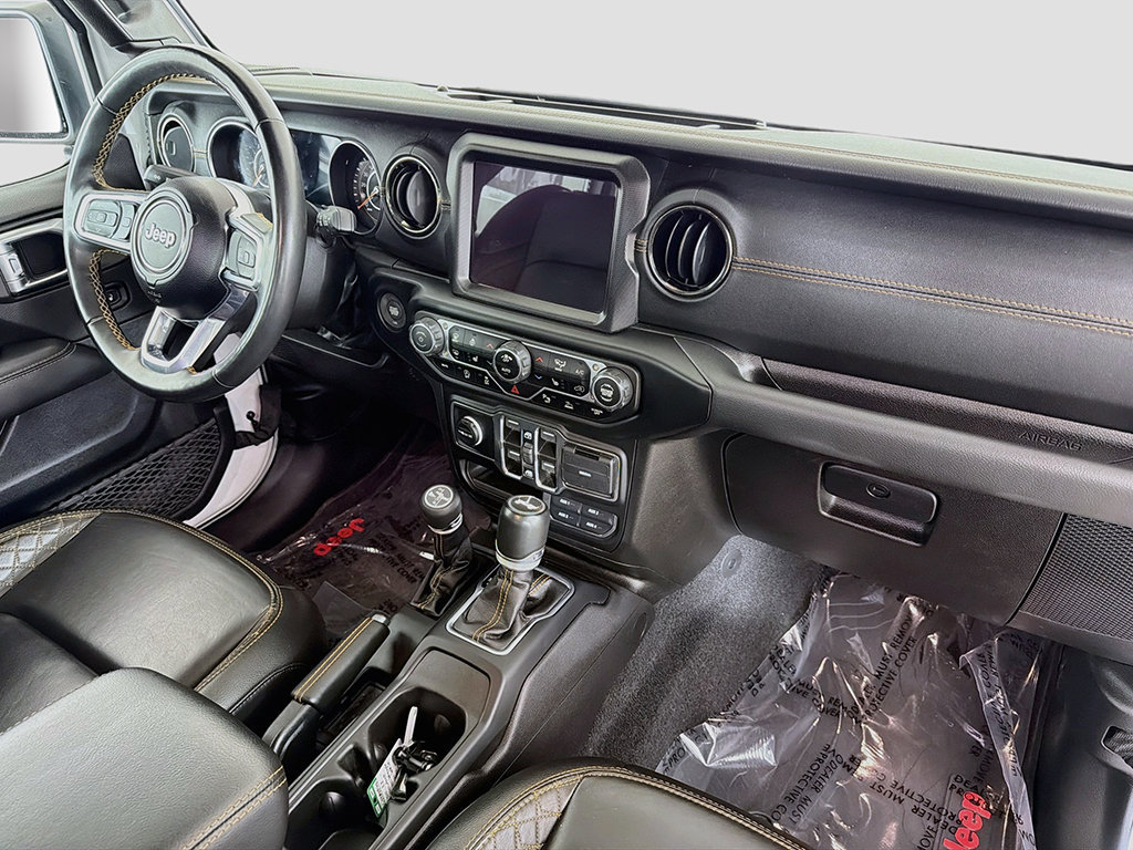 Used 2023 Jeep Wrangler Unlimited Sahara AWD/4WD image 21