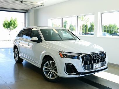 New 2025 Audi Q7 3.0T Prestige