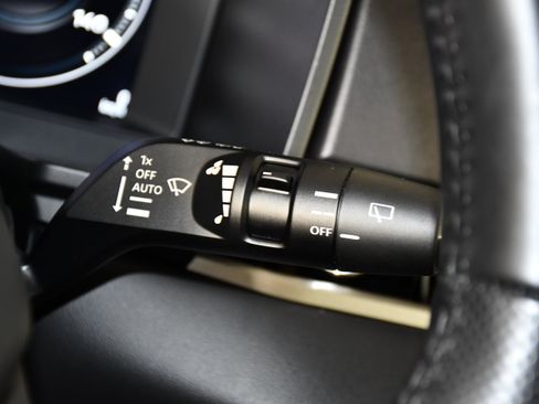 Used 2025 Mitsubishi Outlander SE AWD/4WD image 23
