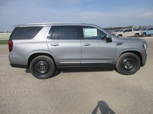 New 2026 GMC Yukon Denali image 3