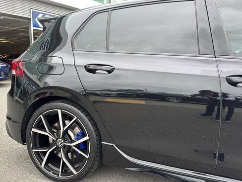 Used 2024 Volkswagen Golf R AWD/4WD image 4