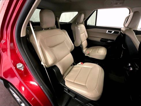 Certified 2020 Ford Explorer XLT w/ Equipment Group 202A image 26