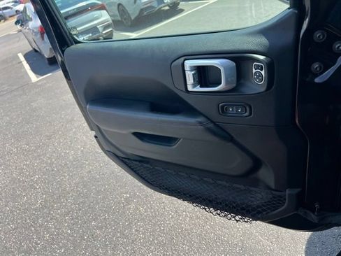 Used 2020 Jeep Wrangler Unlimited Rubicon AWD/4WD image 15