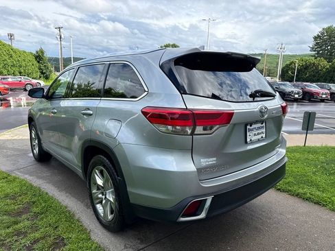 Used 2018 Toyota Highlander Limited AWD/4WD image 6