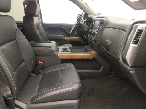Used 2016 Chevrolet Silverado 1500 LTZ image 21