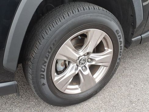 Used 2023 Toyota RAV4 XLE image 10