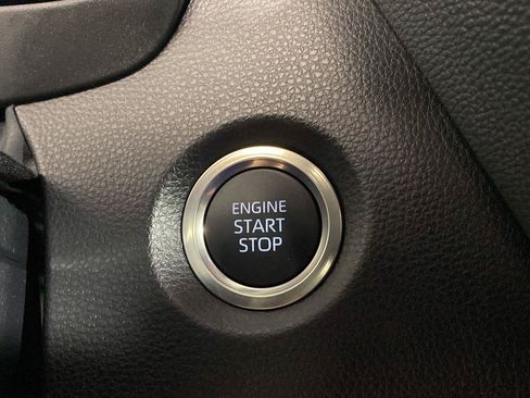 Used 2026 Toyota Corolla SE w/ SE Package FWD image 18