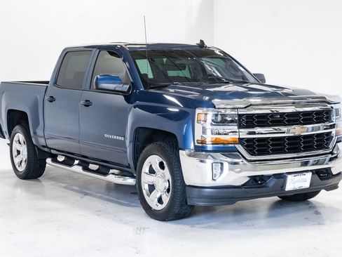 Used 2018 Chevrolet Silverado 1500 LT w/ All Star Edition AWD/4WD image 6