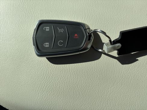 Used 2020 Cadillac XT6 Sport image 36