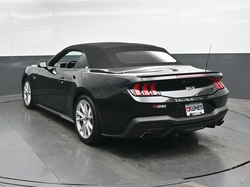 Used 2025 Ford Mustang GT Premium RWD image 11