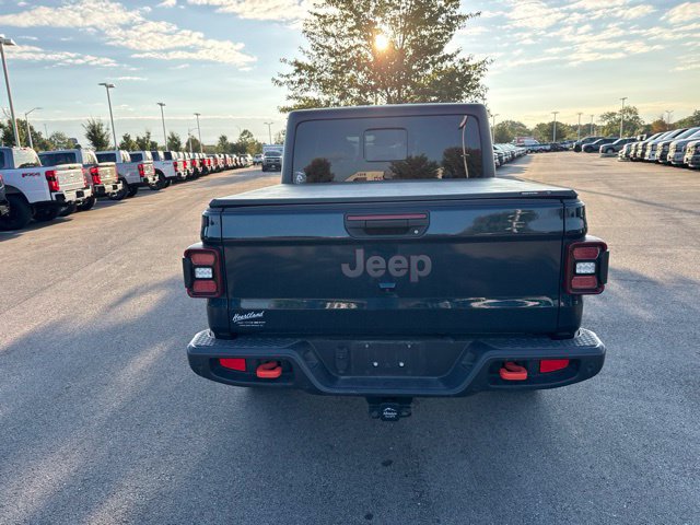 Used 2025 Jeep Gladiator Mojave w/ Safety Group AWD/4WD image 5