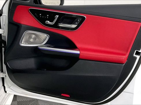 Certified 2025 Mercedes-Benz C 300 4MATIC Sedan image 16