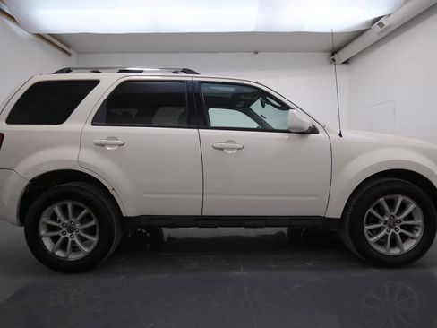 Used 2011 Ford Escape Limited w/ 301A Rapid Spec Order Code image 10