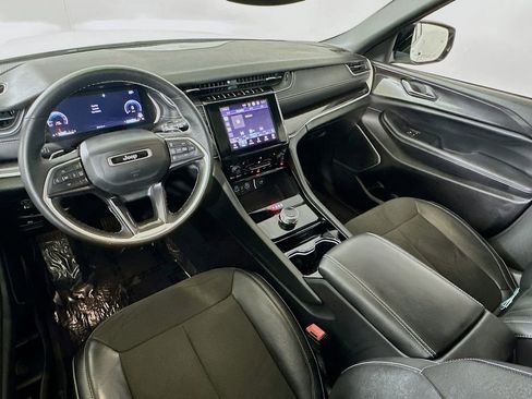 Used 2022 Jeep Grand Cherokee Altitude image 14