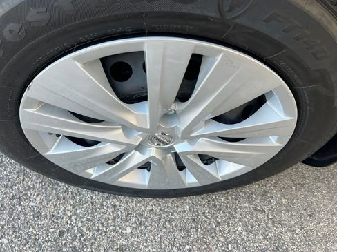 Certified 2023 Nissan Sentra S FWD image 37
