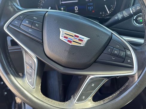 Used 2017 Cadillac XT5 Luxury w/ Driver Awareness Package AWD/4WD image 24