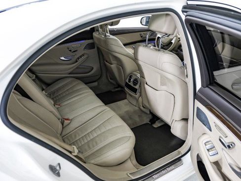 Used 2017 Mercedes-Benz S 550 4MATIC PREMIUM PKG WARMTH & CO image 37