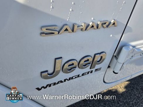 Used 2024 Jeep Wrangler Unlimited Sahara AWD/4WD image 18
