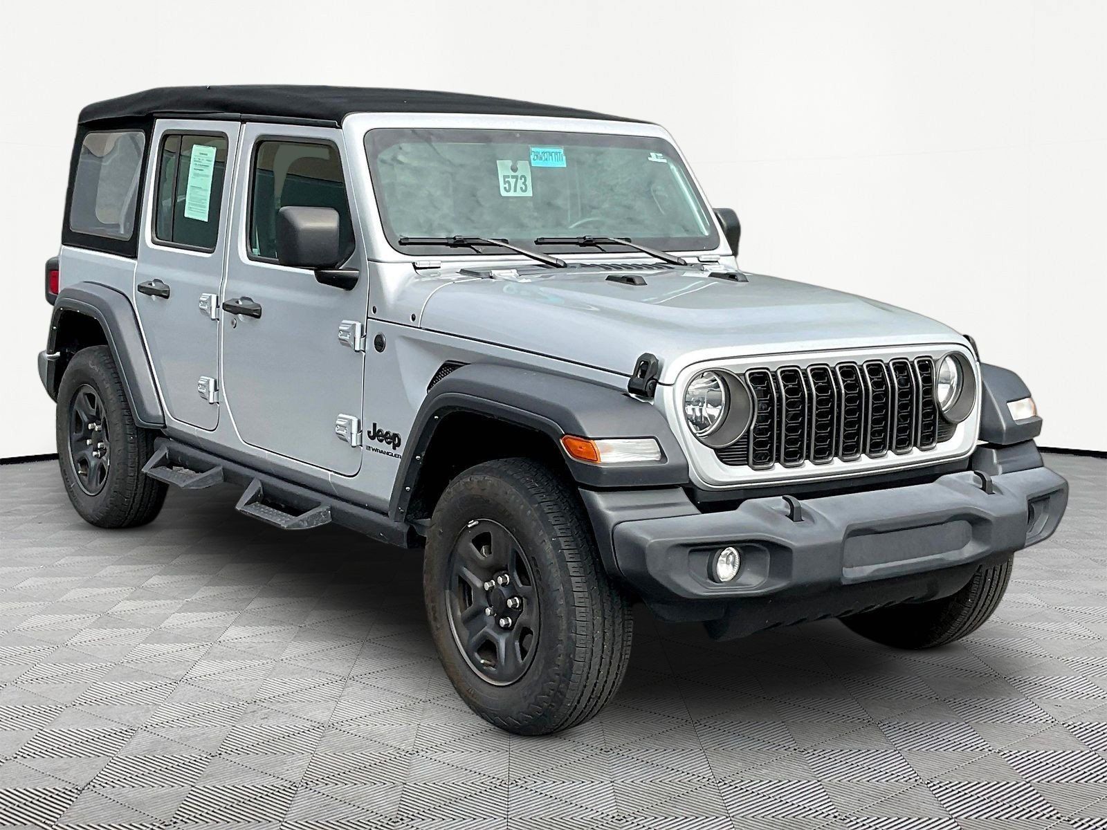 Used 2024 Jeep Wrangler Unlimited Sport AWD/4WD image 3