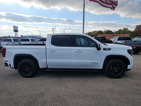 New 2026 GMC Sierra 1500 Elevation image 10