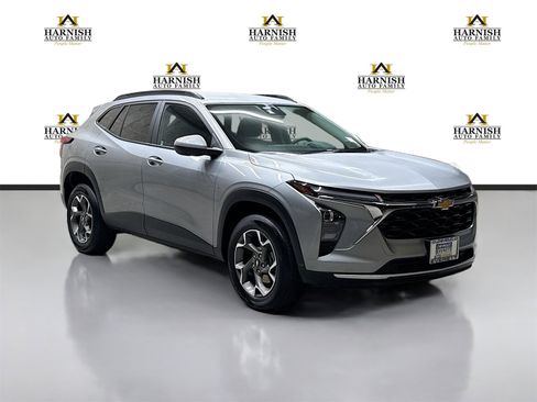 Certified 2024 Chevrolet Trax LT image 3