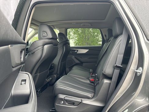 Used 2024 Acura MDX SH-AWD image 10