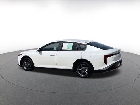Used 2025 Kia K4 LXS FWD image 12